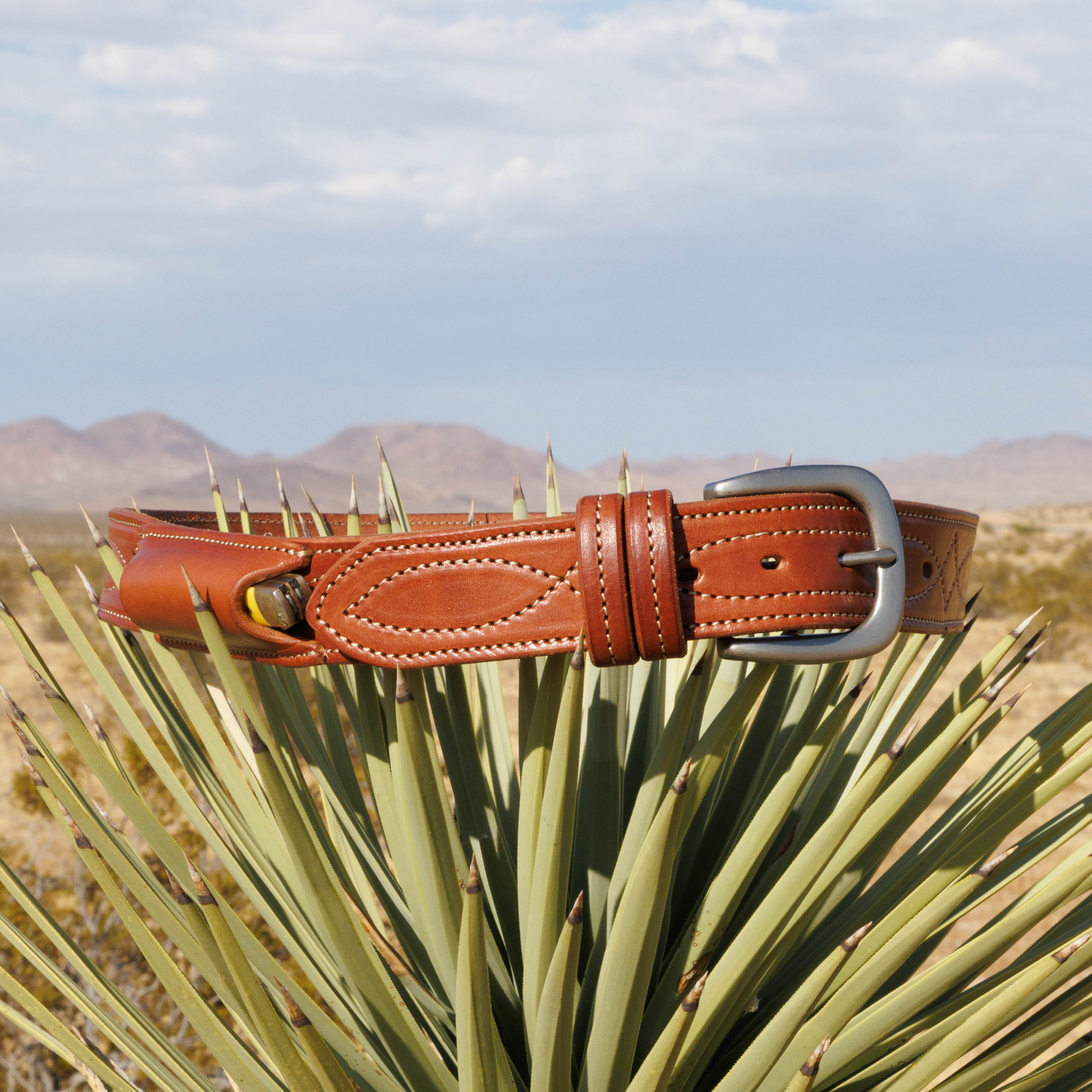 Cowboy Stitch Stockman's Knife Belt (tan stitch)