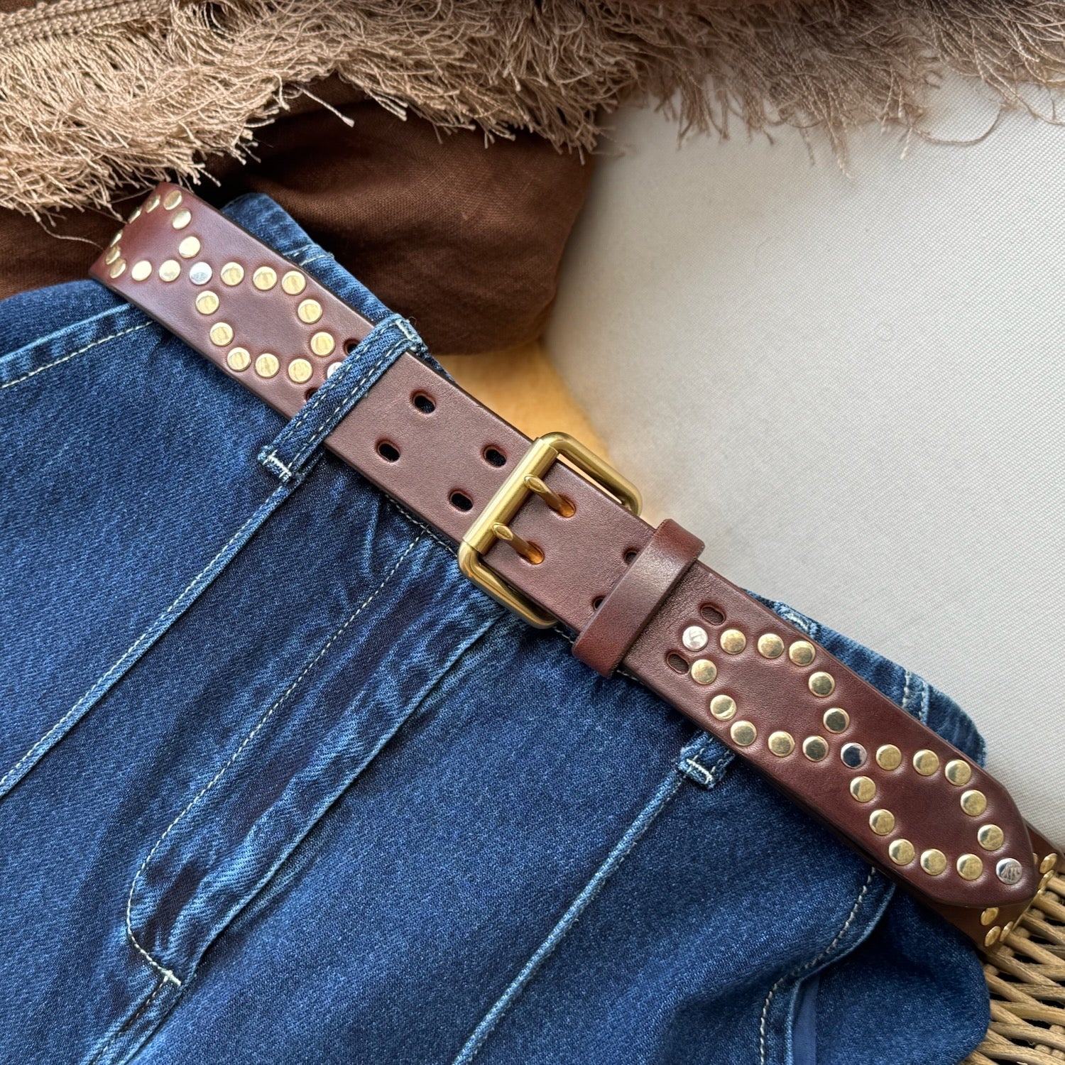 Diamond Studded Roller Belt